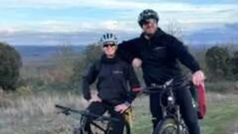 Medios3 Cicloturismo Iberlobo