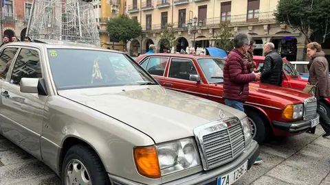 Vehículos clásicos III Día del Guardia Urbano _10