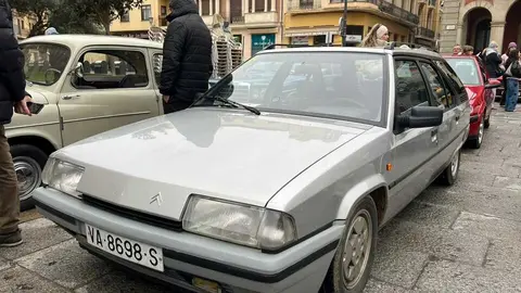 Vehículos clásicos III Día del Guardia Urbano _15