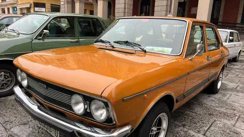 Vehículos clásicos III Día del Guardia Urbano _17