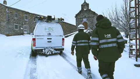 Brigada i-DE, la distribuidora de Iberdrola,en Castilla y Le&oacute;n