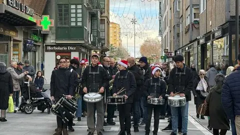 pasacalles protagonizado por la Banda de M&uacute;sica Maestro Nacor Blanco_3
