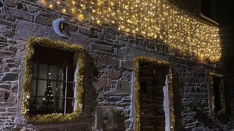 casas decoradas en Navidad en Domez (2)