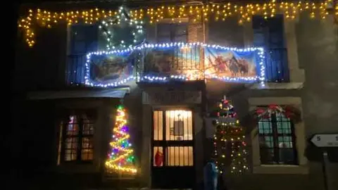 casas decoradas en Navidad en Domez (6)