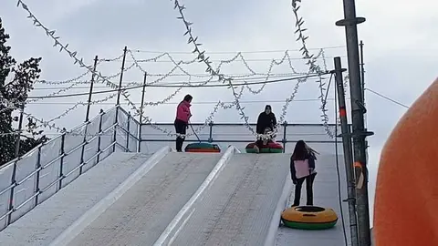 Tobog&aacute;n navide&ntilde;o Zamora -archivo