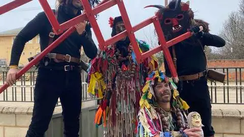 Los Diablos Sarrac&iacute;n de Aliste