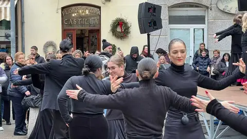 Escuela de Baile Carmen Ledesma actuaci&oacute;n navidad _7