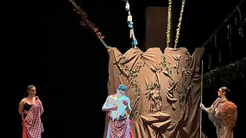 &Aacute;frica, un canto a la paz Teatro Ramos Carri&oacute;n _3