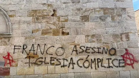 vandalismo en la Iglesia Santa Mar&iacute;a La Nueva de Zamora _6