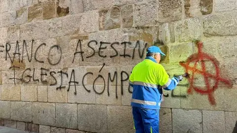 vandalismo en la Iglesia Santa Mar&iacute;a La Nueva de Zamora _8