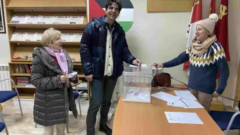 Juan Gasc&oacute;n (IU) candidato por consenso a  la presidencia de la Junta