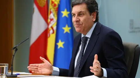 Carlos Fern&aacute;ndez Carriedo en rueda de prensa tras el Consejo de Gobierno