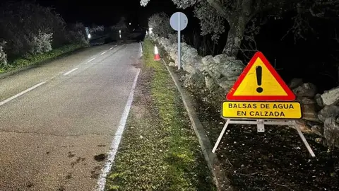 Se&ntilde;alizaci&oacute;n de carreteras por acumulaci&oacute;n de agua