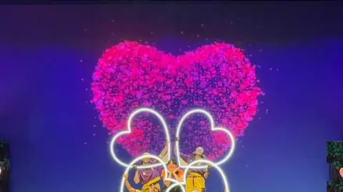 Lara Ok - Besos de Colores_9