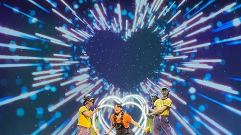 Lara Ok - Besos de Colores_11