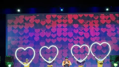 Lara Ok - Besos de Colores_15