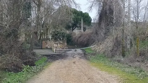Acceso cortado por un vecino en Carrascal