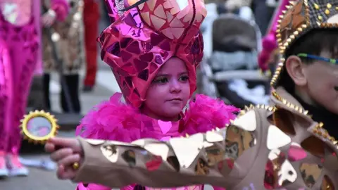 Desfile Infantil carnaval Toro_41