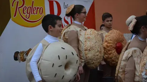 toro carnaval ni&ntilde;os desfile_49