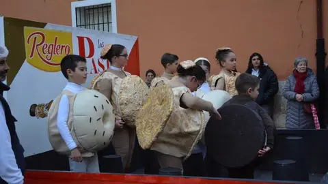 toro carnaval ni&ntilde;os desfile_52