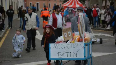 toro carnaval ni&ntilde;os desfile_229