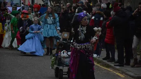 toro carnaval ni&ntilde;os desfile_9
