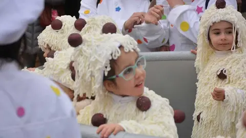 toro carnaval ni&ntilde;os desfile_25