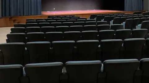 Paraninfo del Colegio Universitario renovado