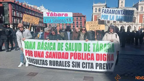 Zamora presente en la manifiestaci&oacute;n de la Sanidad en Valladolid  _15