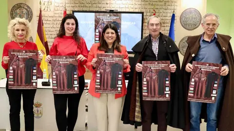 Presentaci&oacute;n Encuentro Capas en el Ayuntamiento de Benavente