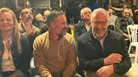 Mitin Vox Zamora Santiago Abascal y Carlos Poll&aacute;n _7