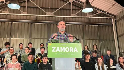 Mitin Vox Zamora Santiago Abascal y Carlos Poll&aacute;n _23