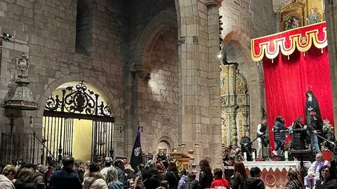 Tuna y los ni&ntilde;os Virgen de la Soledad