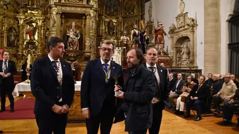 Nuevos Hermanos Cofrad&iacute;a del Silencio _11