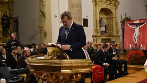 Nuevos Hermanos Cofrad&iacute;a del Silencio _18