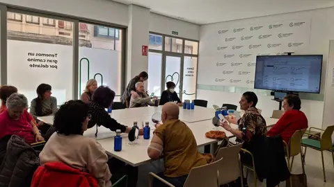 Taller de automaquillaje AECC Zamora