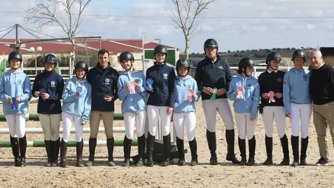 Equipo de La Deportiva, ganador de la Categor&iacute;a II