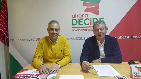 Manuel Fuentes y Enrique D&iacute;az en rueda de prensa
