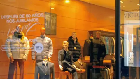 Escaparate de Almacenes Victoria en la Plaza Sagasta de Zamora