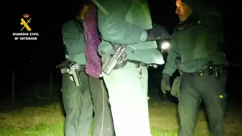 La Guardia Civil con el hombre desaparecido