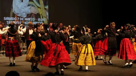 Festival Infantil de Folclore Do&ntilde;a Urraca_9