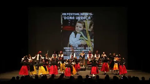 Festival Infantil de Folclore Do&ntilde;a Urraca_12