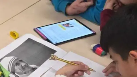 Ni&ntilde;os C&aacute;ritas Diocesana de Zamora 8M