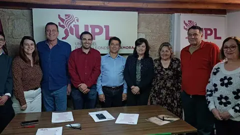 Reuni&oacute;n de UPL con directores de institutos de la ESO