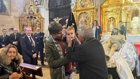 rito de entrada Nuevos Hermanos Santo Entierro _7