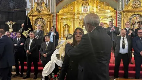 rito de entrada Nuevos Hermanos Santo Entierro _10