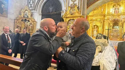 rito de entrada Nuevos Hermanos Santo Entierro _15