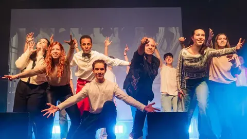 M&aacute;s All&aacute; 1