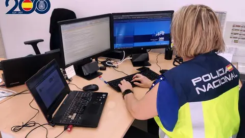 Polic&iacute;a Nacional