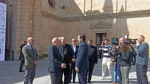 Visita de Ma&ntilde;ueco a las Edades del Hombre Zamora_8